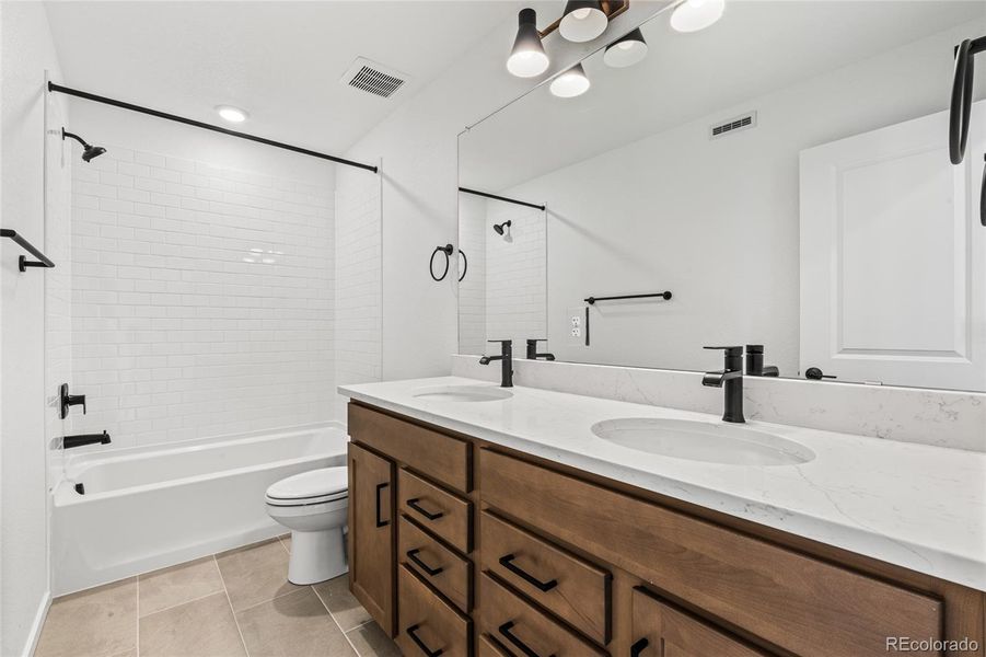 Furnished interior view inside a new home in Harvest Crossing, Aurora (Image 11).