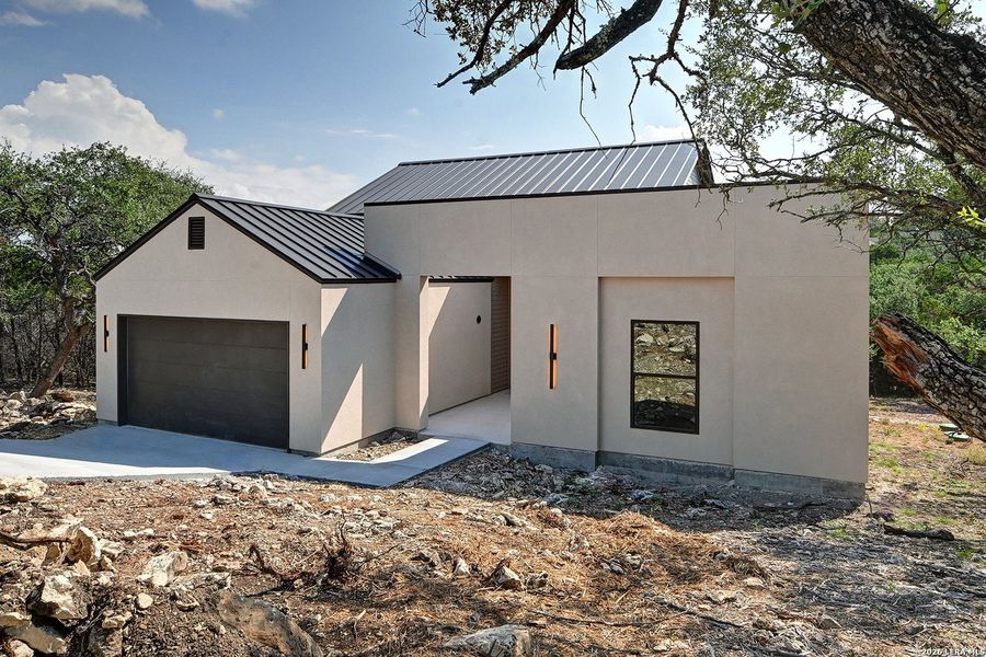 Image 37 of a home in .