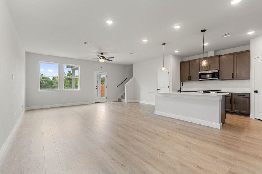 Image 30 of a home in Lake Park Villas.