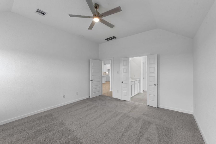 Spacious, unfurnished interior of a new home in Beacon Hill, Waller (Image 20).
