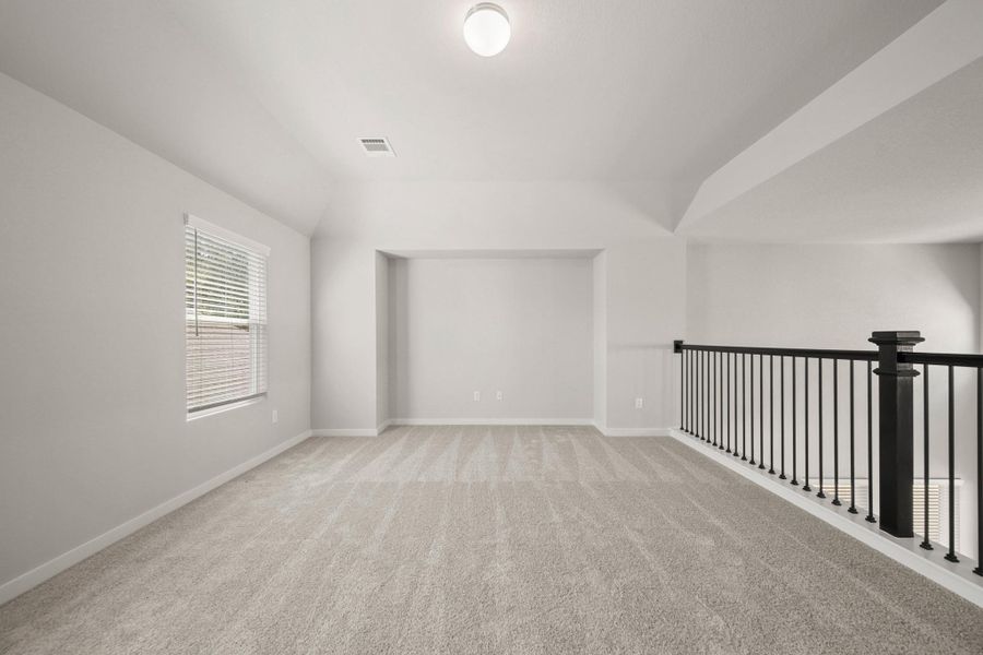 Spacious, unfurnished interior of a new home in Cypresswood Landing, Humble (Image 11).