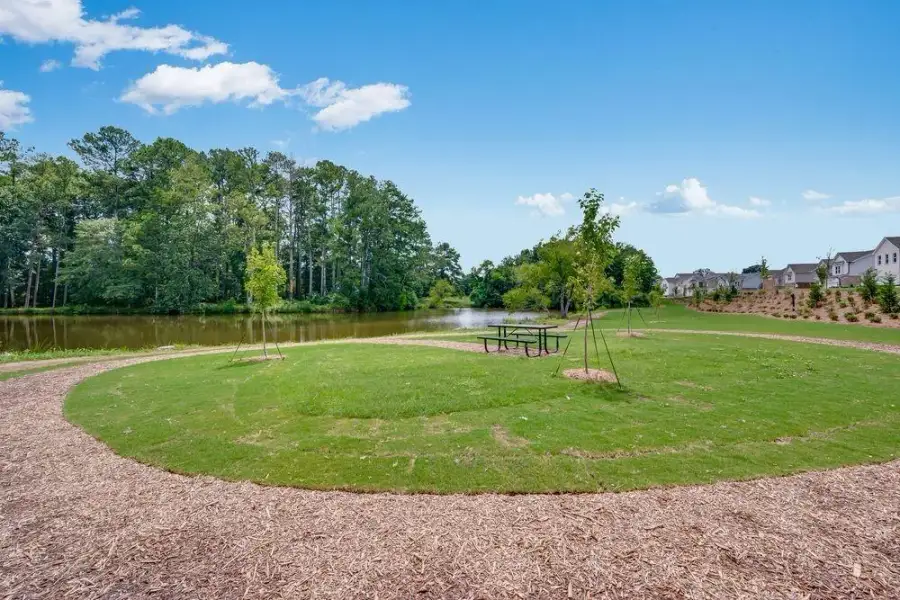 Natural landscape and outdoor views near Windance Lake in Loganville (Image 12). Natural landscape and outdoor views near Windance Lake in Loganville (Image 12).
