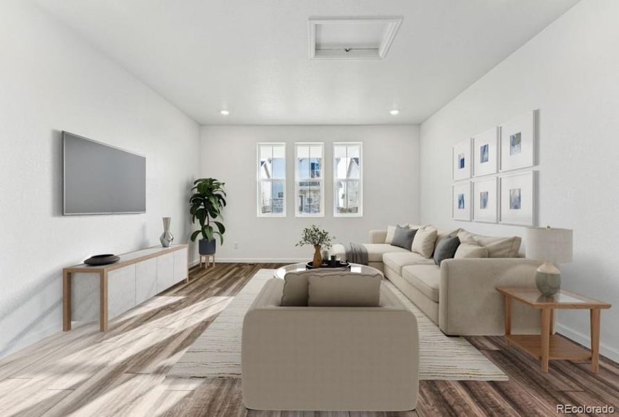 1185 Prospect Aly - Virtually Staged