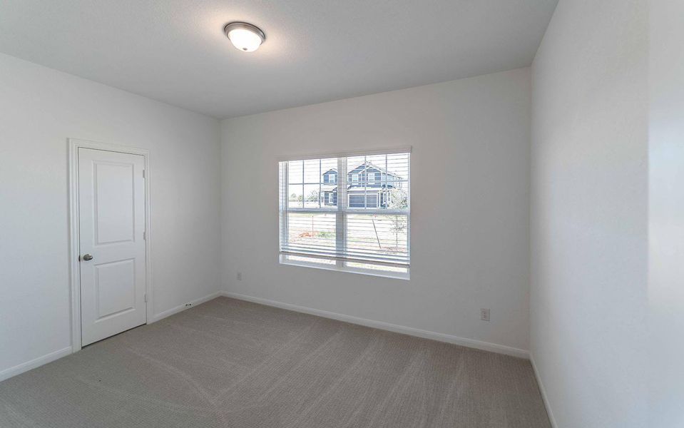 Spacious, unfurnished interior of a new home in Paramount, Kyle (Image 8).