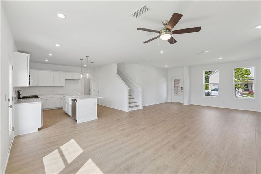 Spacious, unfurnished interior of a new home in Windance Lake, Loganville (Image 41).