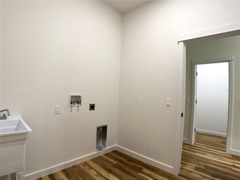 Image 62 of a home in .