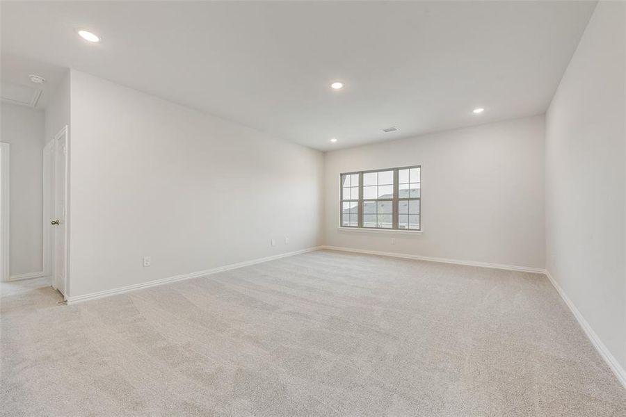 Spacious, unfurnished interior of a new home in Walden Pond, Forney (Image 23). Spacious, unfurnished interior of a new home in Walden Pond, Forney (Image 23).