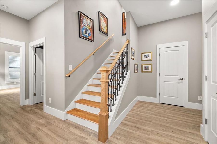 Furnished interior view inside a new home in , Jefferson (Image 43).