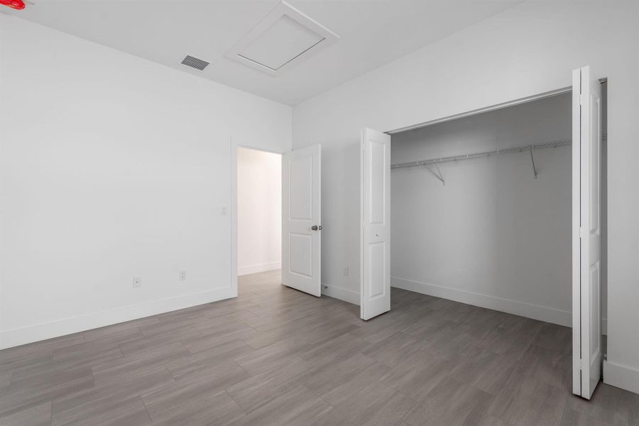 Spacious, unfurnished interior of a new home in , West Palm Beach (Image 20).