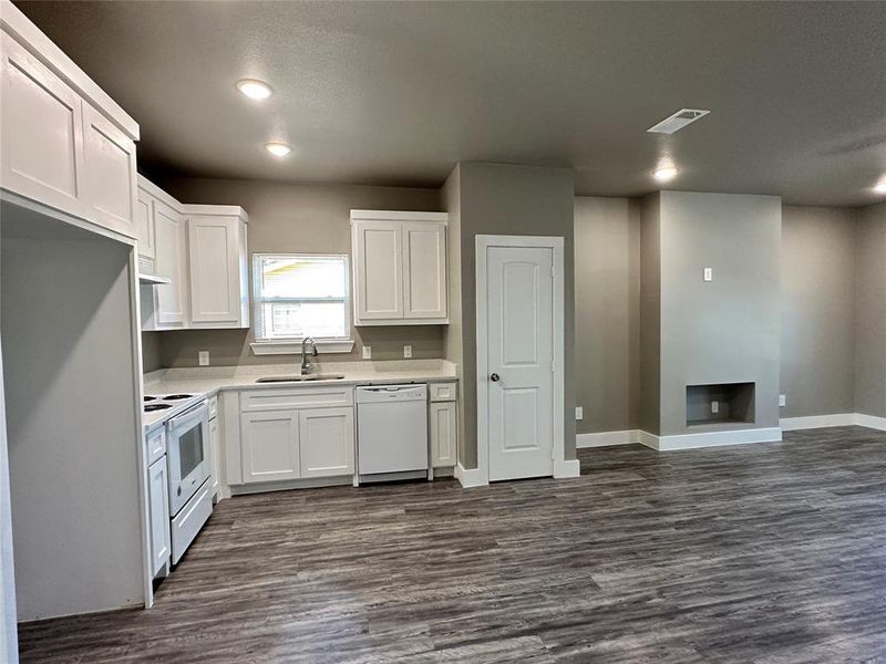 Image 25 of a home in .