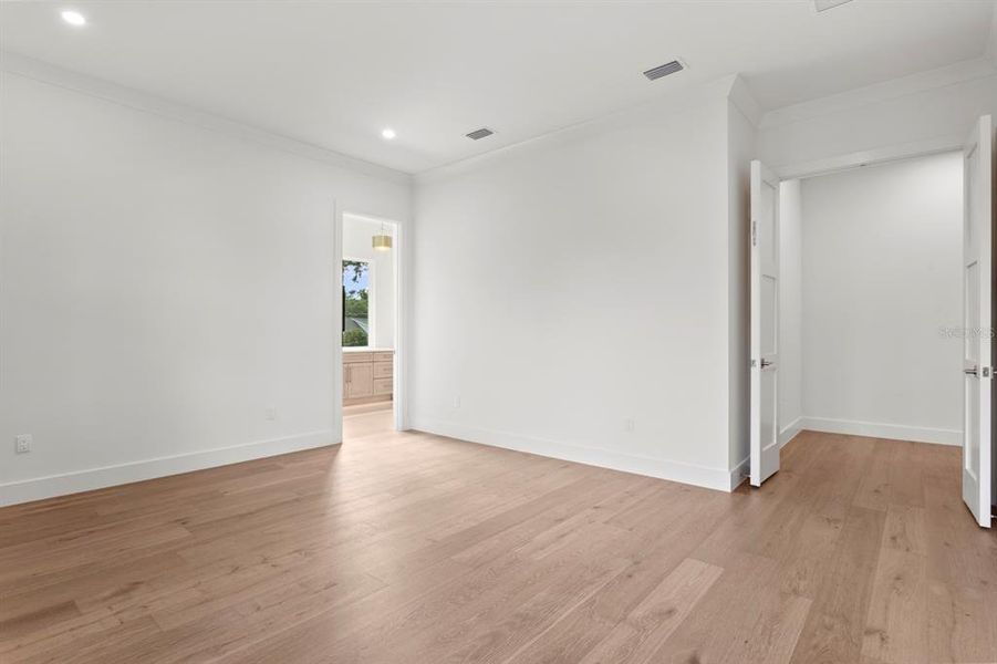 Spacious, unfurnished interior of a new home in , Tampa (Image 20). Spacious, unfurnished interior of a new home in , Tampa (Image 20).