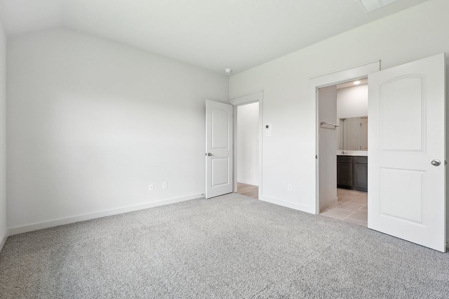 Representative unfurnished interior of a home built from the Landmark Series - Avalon by Brightland Homes in Still Water Lake Estates, Godley (Image 22). Representative unfurnished interior of a home built from the Landmark Series - Avalon by Brightland Homes in Still Water Lake Estates, Godley (Image 22).