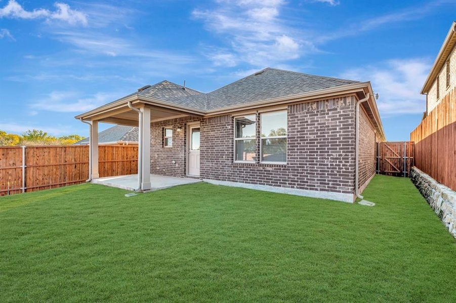 Exterior details and patio area of a home in ValleyBrooke, Mesquite (Image 24). Exterior details and patio area of a home in ValleyBrooke, Mesquite (Image 24).