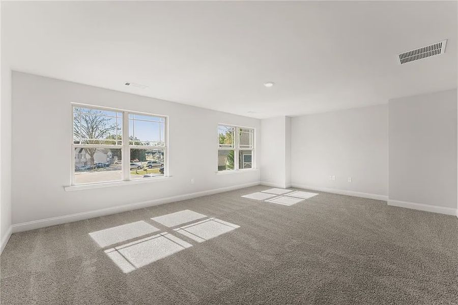 Spacious, unfurnished interior of a new home in Magnolia Villas, Cornelia (Image 25).