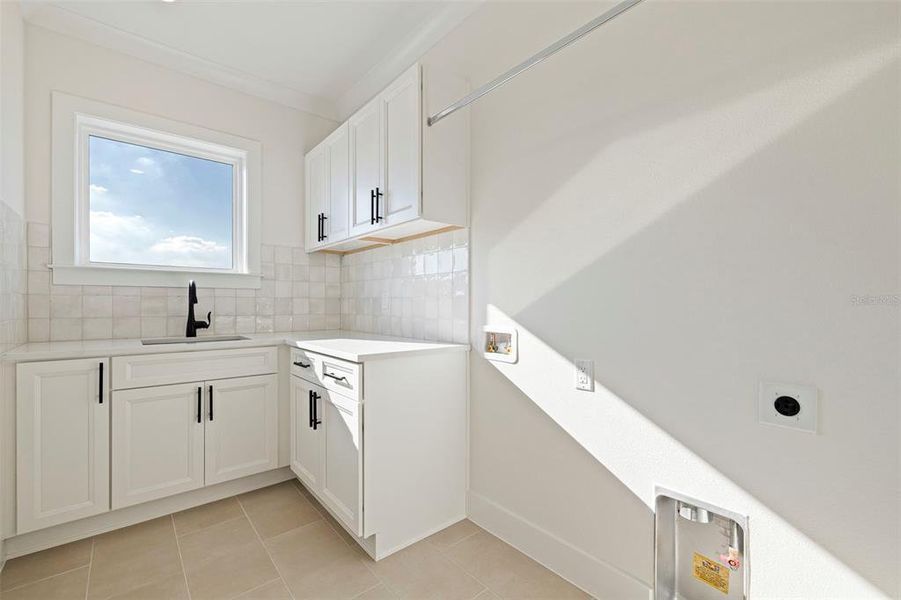 Furnished interior view inside a new home in , St. Petersburg (Image 6).