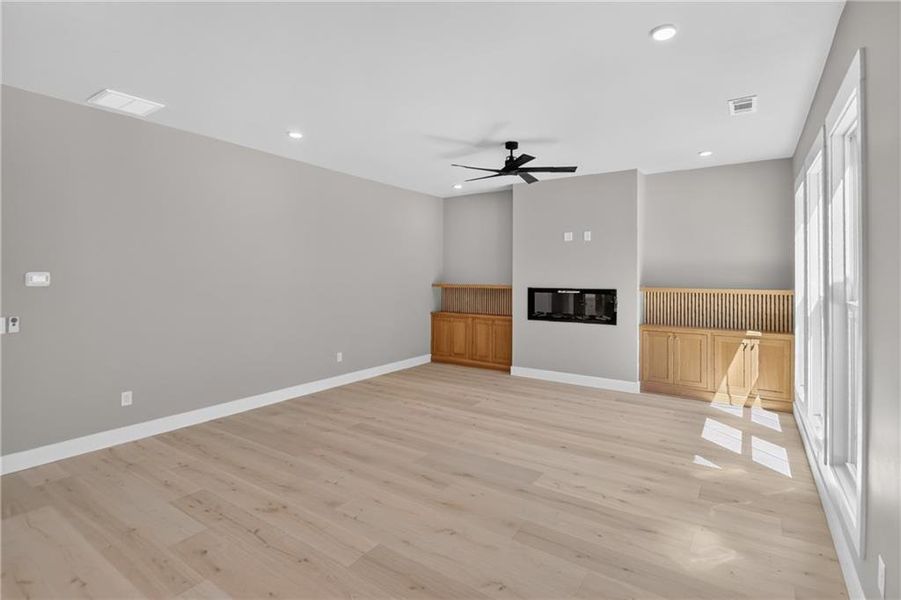 Spacious, unfurnished interior of a new home in , Stone Mountain (Image 103). Spacious, unfurnished interior of a new home in , Stone Mountain (Image 103).