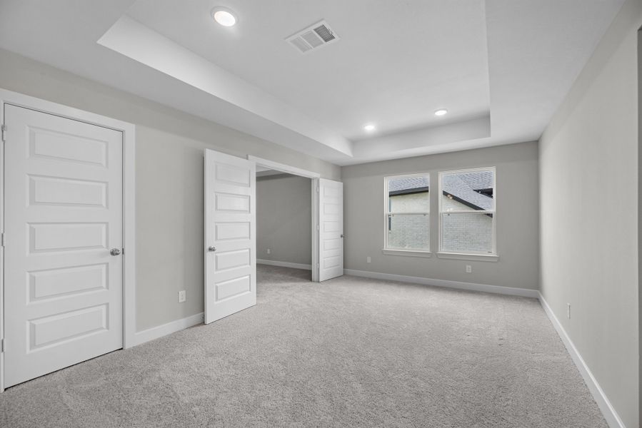 Spacious, unfurnished interior of a new home in Jordan Ranch, Katy (Image 22).