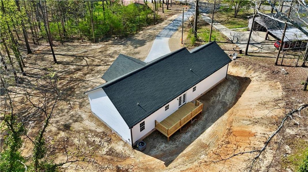 Exterior details and patio area of a home in , Calhoun (Image 19).