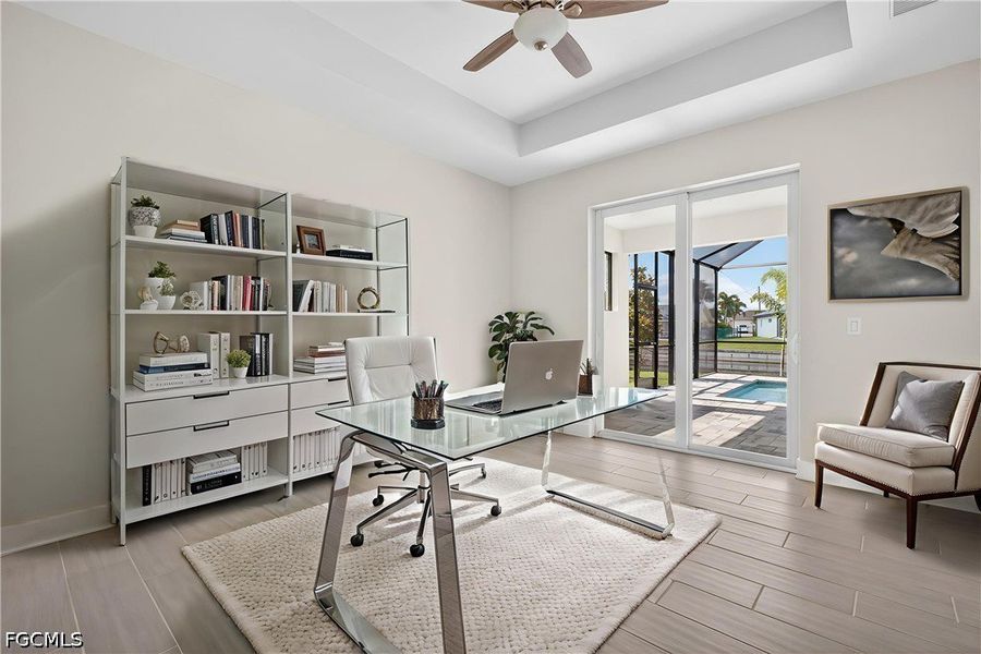 Furnished interior view inside a new home in Cape Coral, Cape Coral (Image 5).