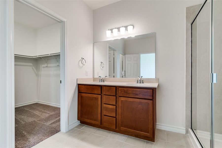 Furnished interior view inside a new home in Heartland Signature, Crandall (Image 7). Furnished interior view inside a new home in Heartland Signature, Crandall (Image 7).