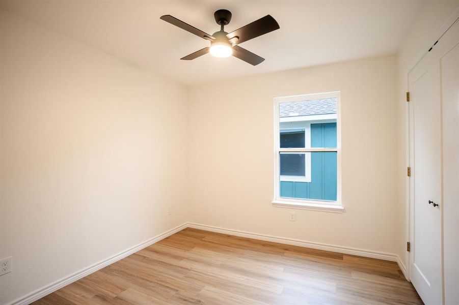 Spacious, unfurnished interior of a new home in , Mexia (Image 3).