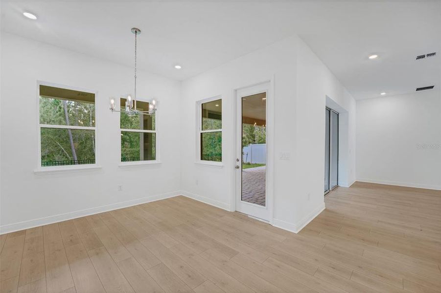 Spacious, unfurnished interior of a new home in Palms at Windermere, Windermere (Image 29).