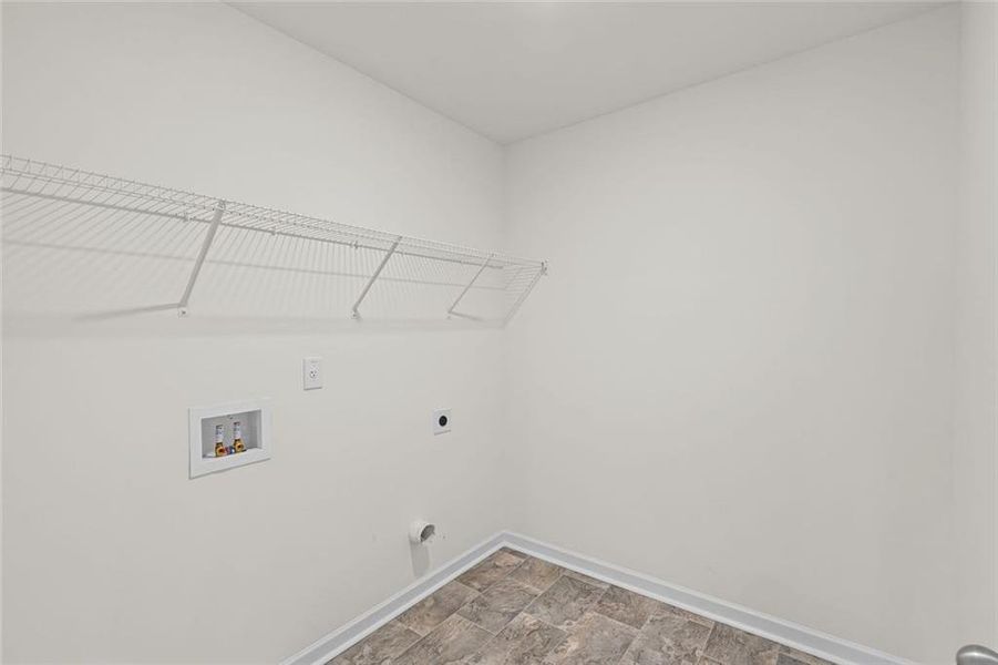 Spacious, unfurnished interior of a new home in Twin Lakes, Hoschton (Image 42).