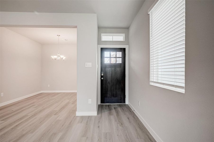 Spacious, unfurnished interior of a new home in McClendon Park Village, Houston (Image 38). Spacious, unfurnished interior of a new home in McClendon Park Village, Houston (Image 38).
