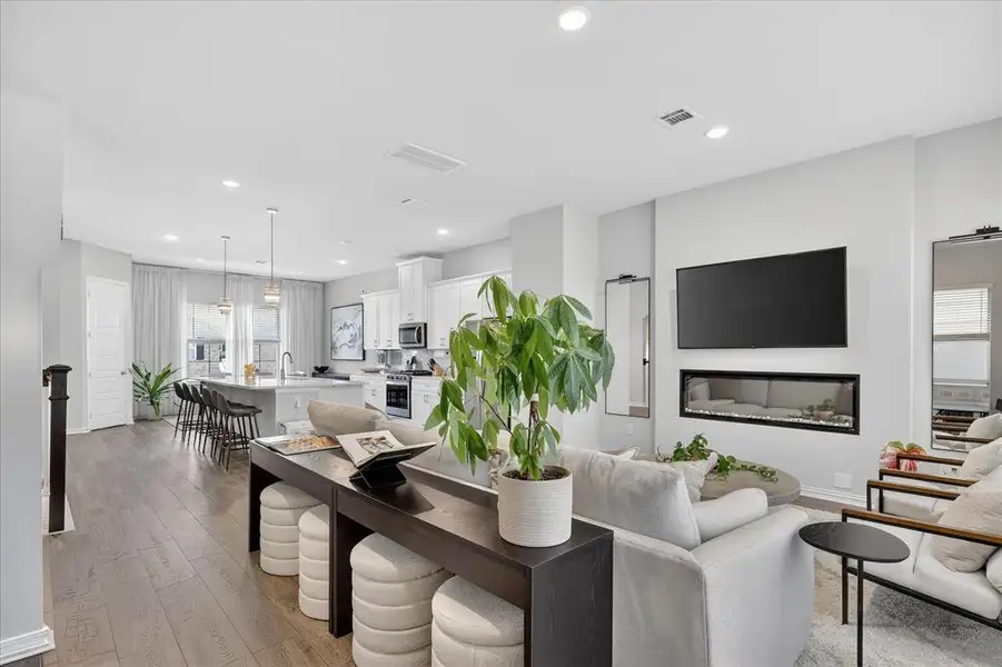 Furnished interior view inside a new home in , Dallas (Image 9).