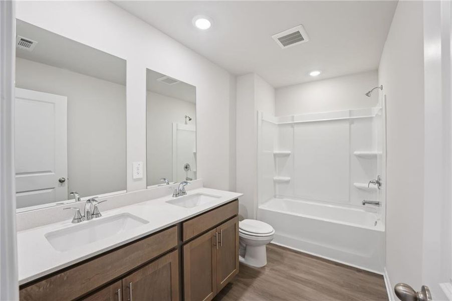 Furnished interior view inside a new home in Creekside at Oxford Park, Fairburn (Image 16).