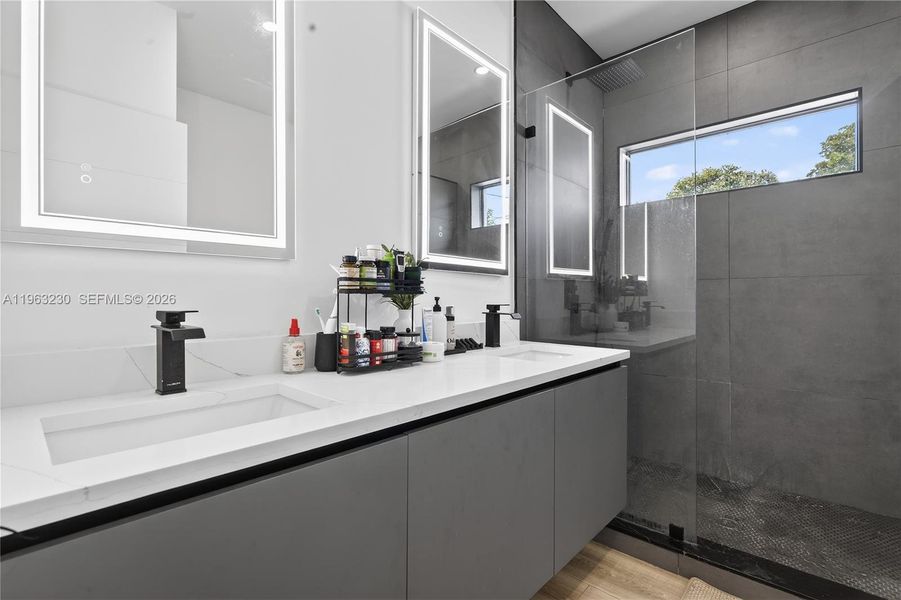 Furnished interior view inside a new home in , Fort Lauderdale (Image 19). Furnished interior view inside a new home in , Fort Lauderdale (Image 19).