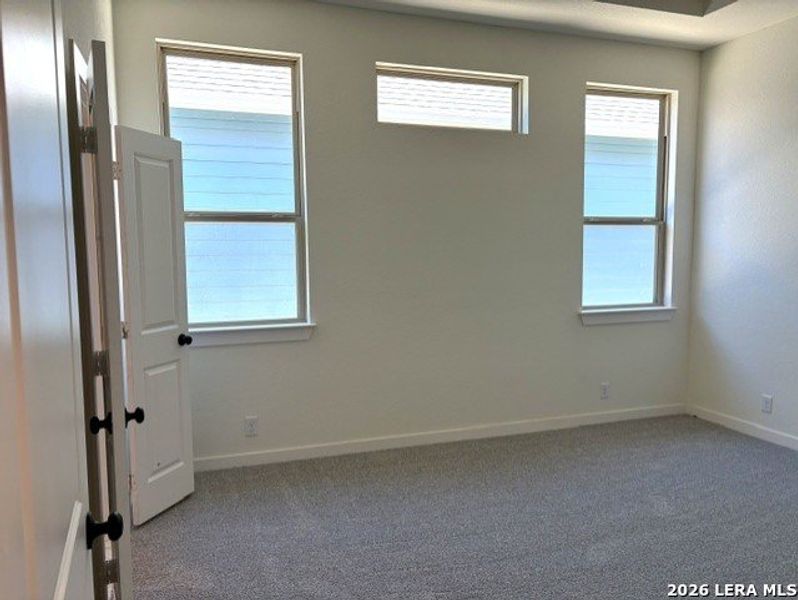 Spacious, unfurnished interior of a new home in The Crossvine, Schertz (Image 18). Spacious, unfurnished interior of a new home in The Crossvine, Schertz (Image 18).