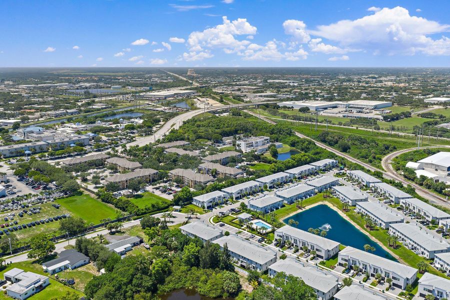 Image 37 of a home in Enclave at Mangonia Park.