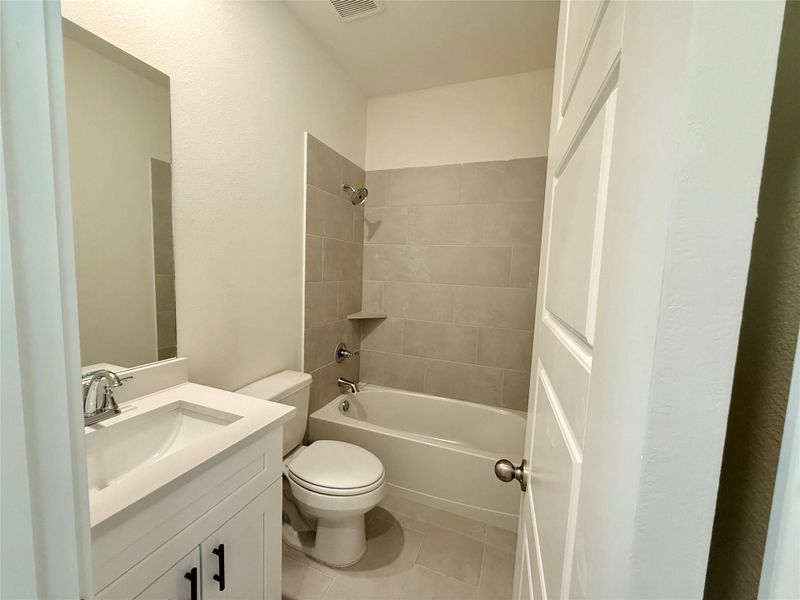 Furnished interior view inside a new home in Ashland, Angleton (Image 3). Furnished interior view inside a new home in Ashland, Angleton (Image 3).