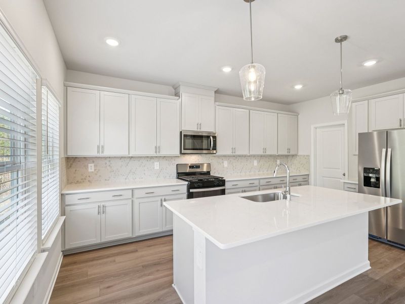 Furnished interior view inside a new home in Ivey Township, Dallas (Image 7).