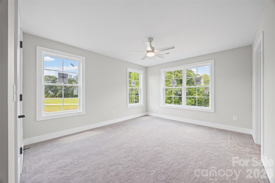 Additional upstairs bedroom.