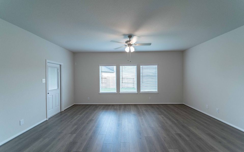 Spacious, unfurnished interior of a new home in Cypress Green, Hockley (Image 11).