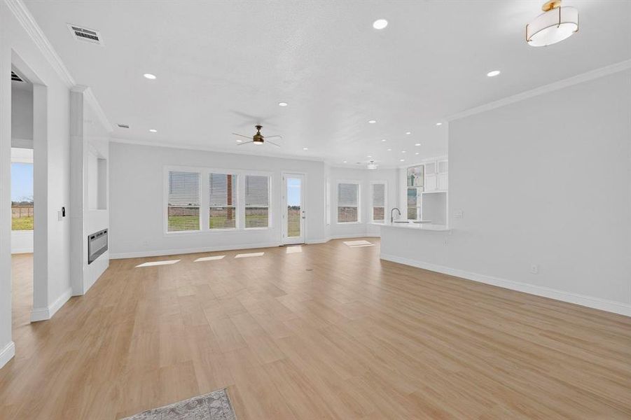 Spacious, unfurnished interior of a new home in , Leonard (Image 20).