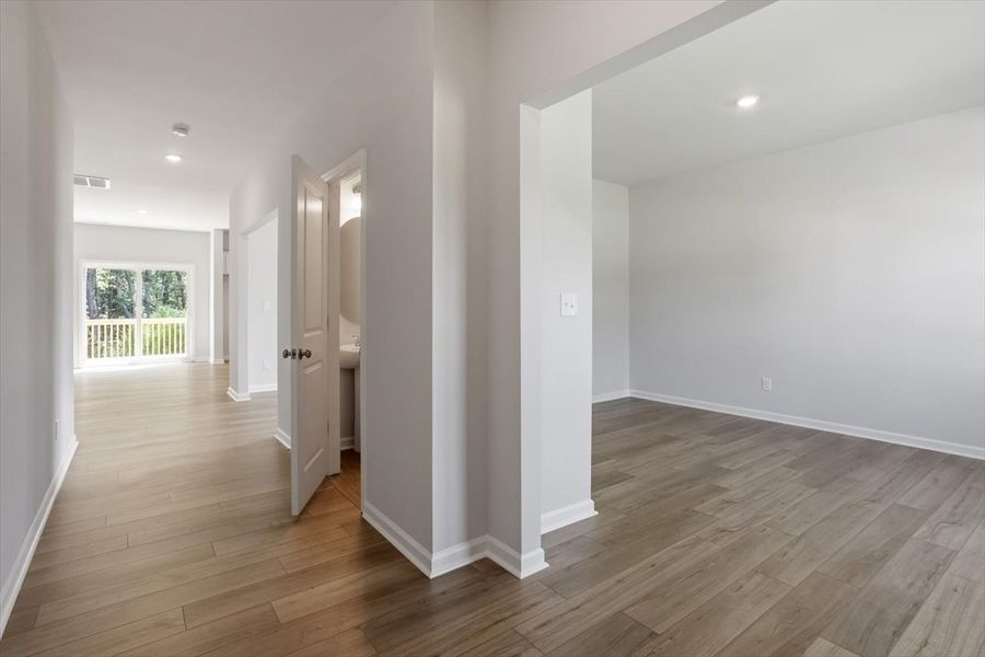 Spacious, unfurnished interior of a new home in Cambridge Reserve, Angier (Image 15).