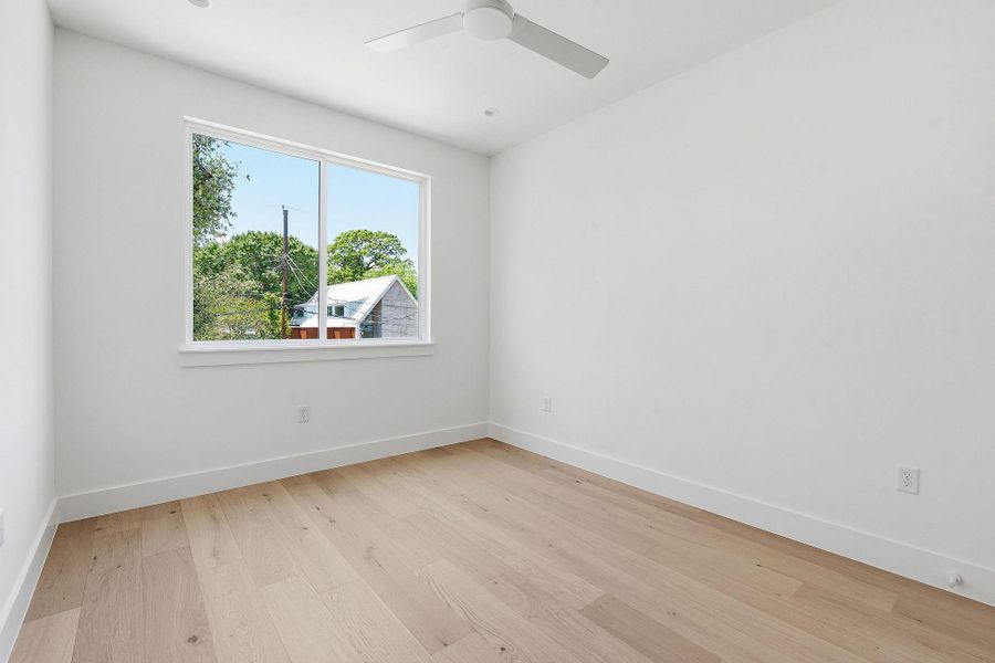 Spacious, unfurnished interior of a new home in , Austin (Image 17).