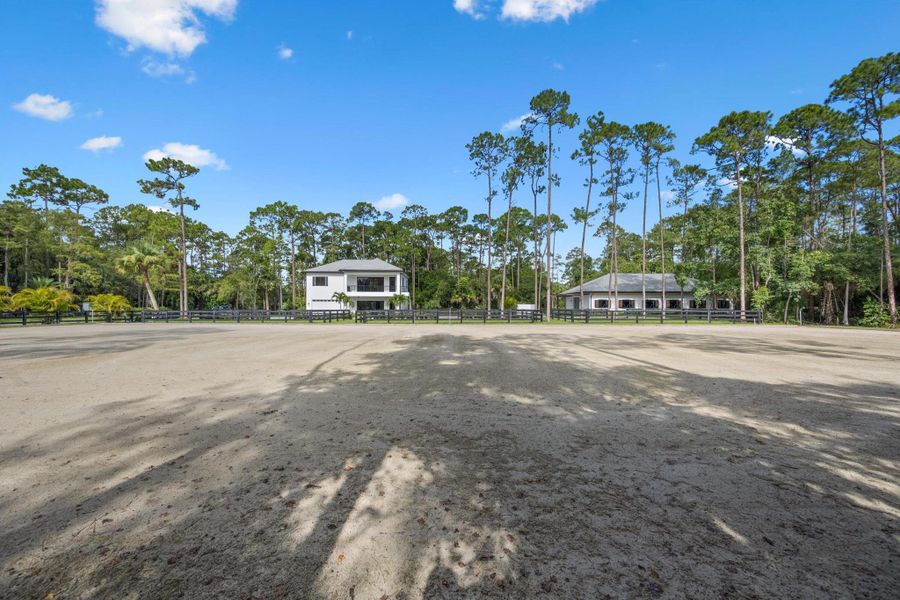 Image 58 of a home in .