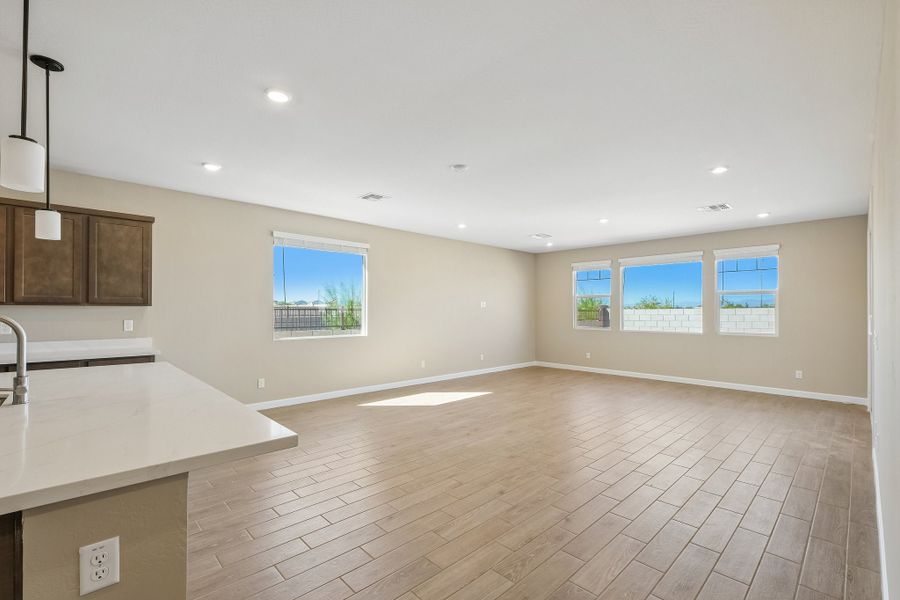 New Home in Surprise, AZ.  - Slide 7