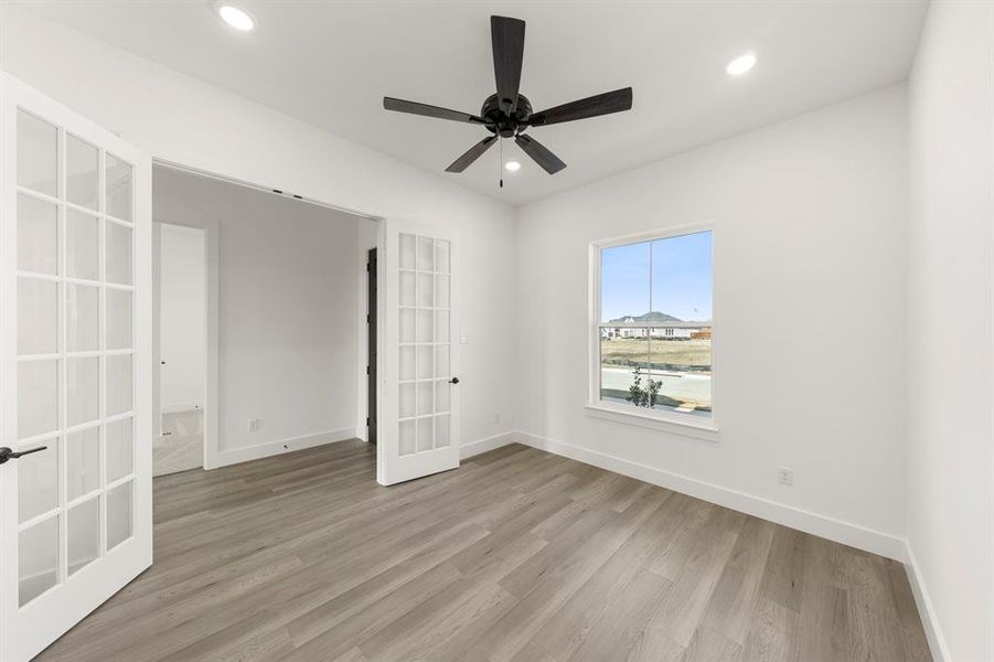 04. 2149 Ten Mile - Study 04. 2149 Ten Mile - Study