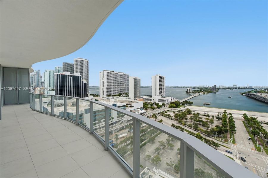 Condo located in Miami, FL showcasing its design and architecture (Image 21). Condo located in Miami, FL showcasing its design and architecture (Image 21).