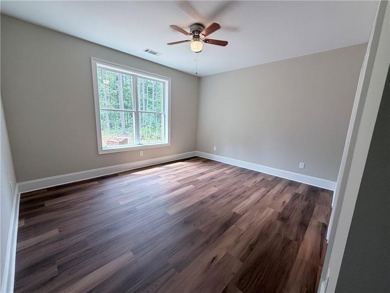Spacious, unfurnished interior of a new home in , Mansfield (Image 24).