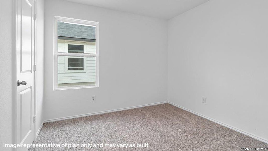 Spacious, unfurnished interior of a new home in Blue Ridge Ranch, San Antonio (Image 20).