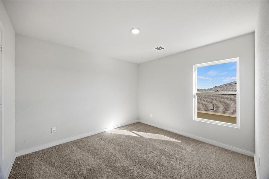 Spacious, unfurnished interior of a new home in MiraVerde, Crowley (Image 13).