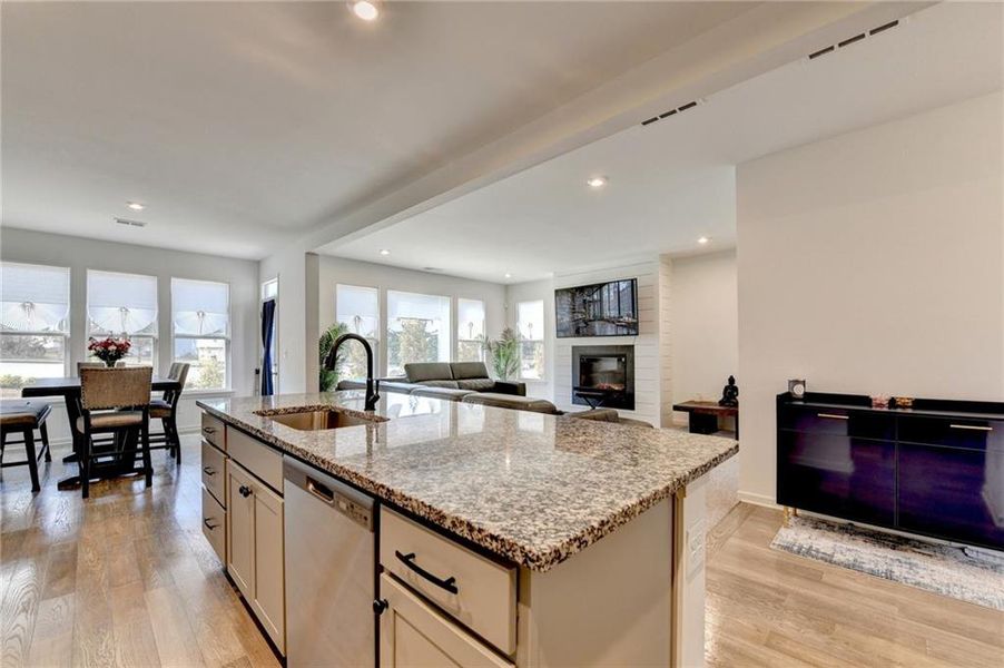 Furnished interior view inside a new home in Sweetbay Farm, Lawrenceville (Image 51).
