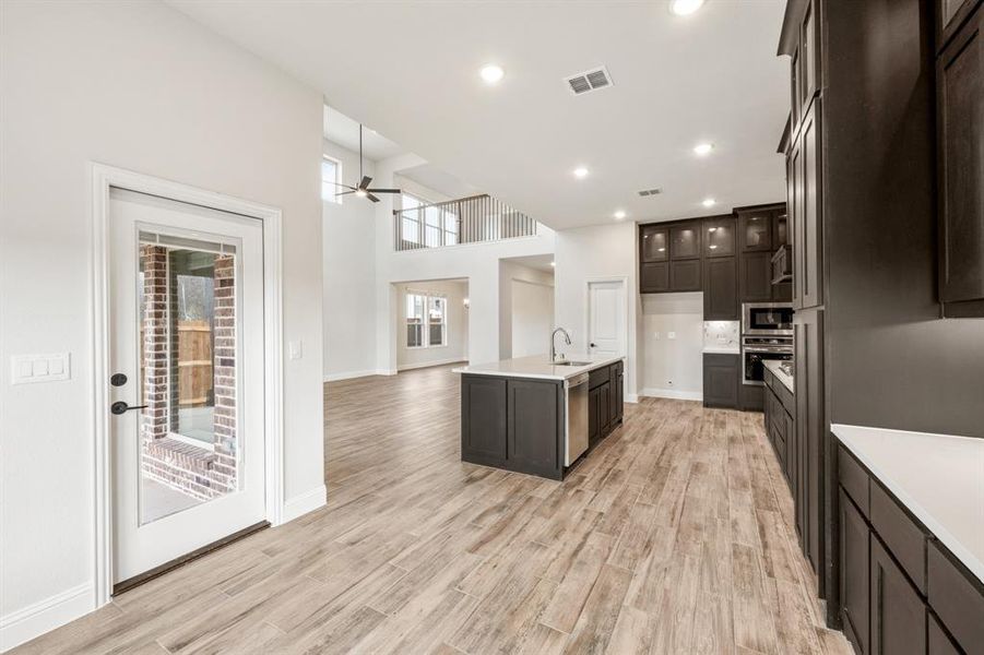 Furnished interior view inside a new home in Sonoma Verde, McLendon-Chisholm (Image 14).