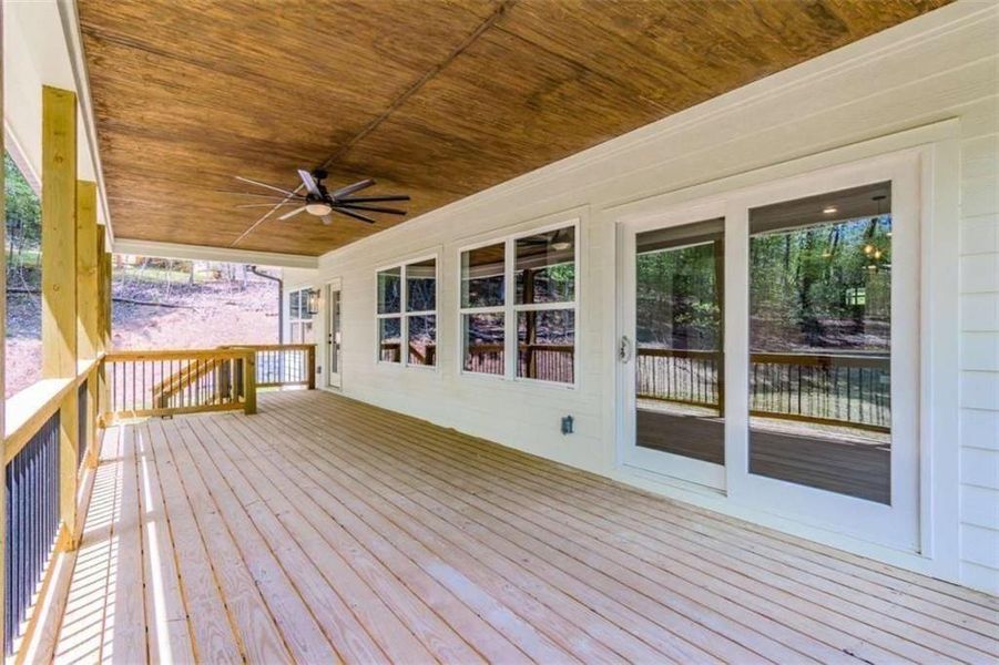 Exterior details and patio area of a home in , Gainesville (Image 21).